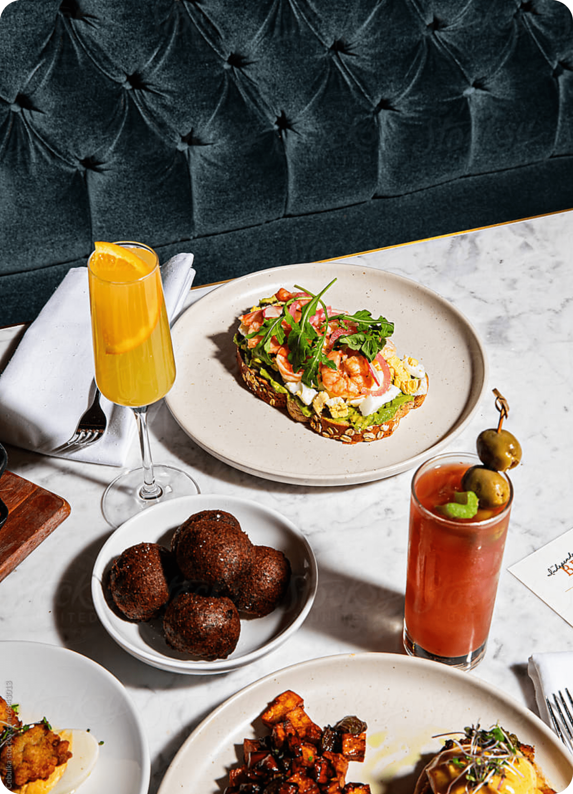 Food and drinks served at table
